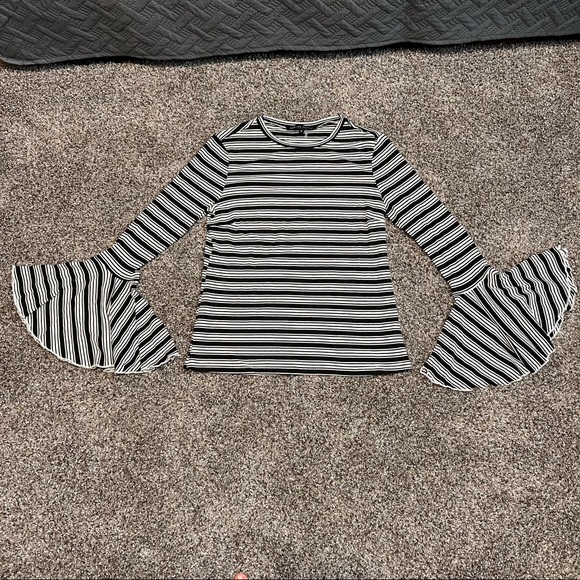 English Factory Black & White Bell Long Sleeve - Picture 2 of 7